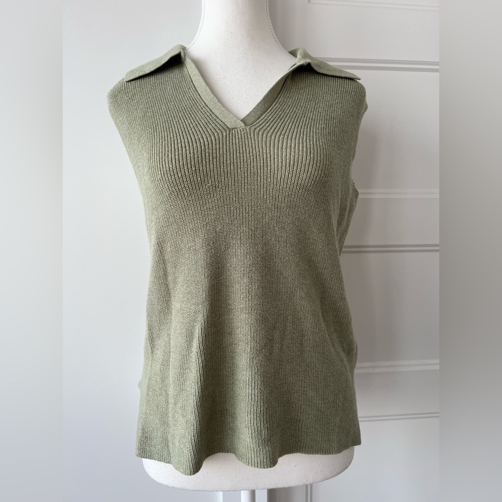 Sleeveless knit size XS women, sage green
